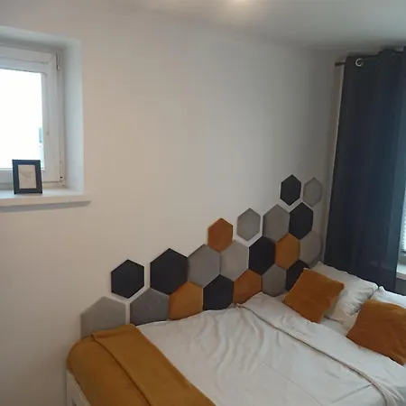 Klif 1 Apartamenty-warka شقة *